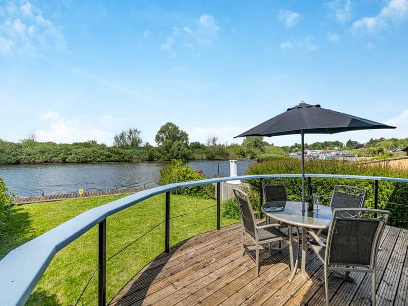 Decking | River View - Norfolk Holiday Lodges, Brundall