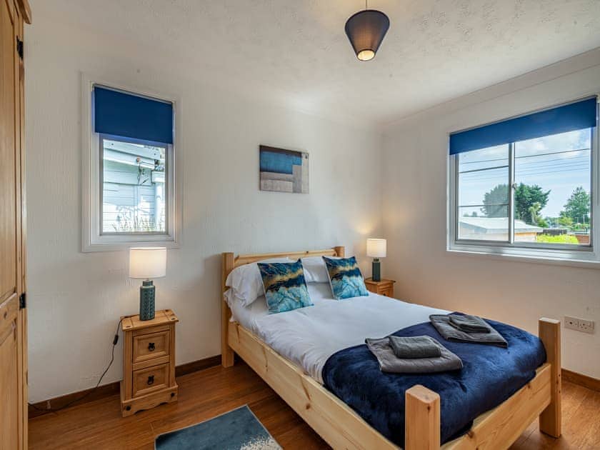 Double bedroom | River View - Norfolk Holiday Lodges, Brundall