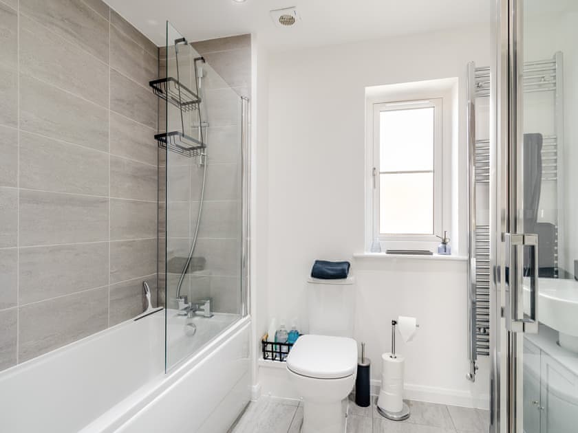 Bathroom | Blue Skies, Sageston