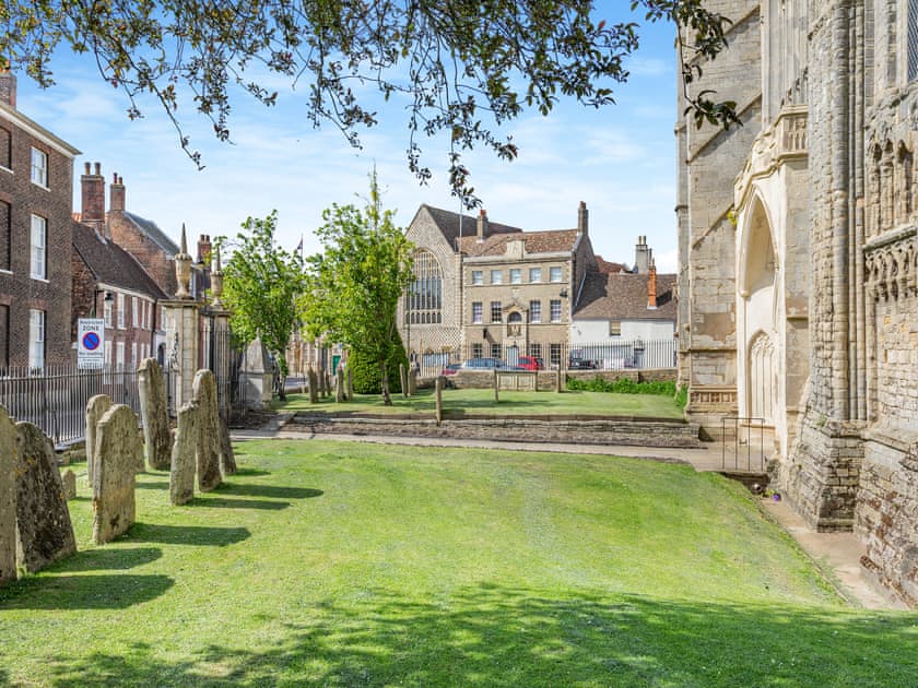 Surrounding area | St Margarets Cottage, Old King’s Lynn