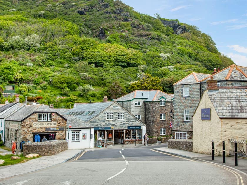 Surrounding area | Lynwood, Boscastle