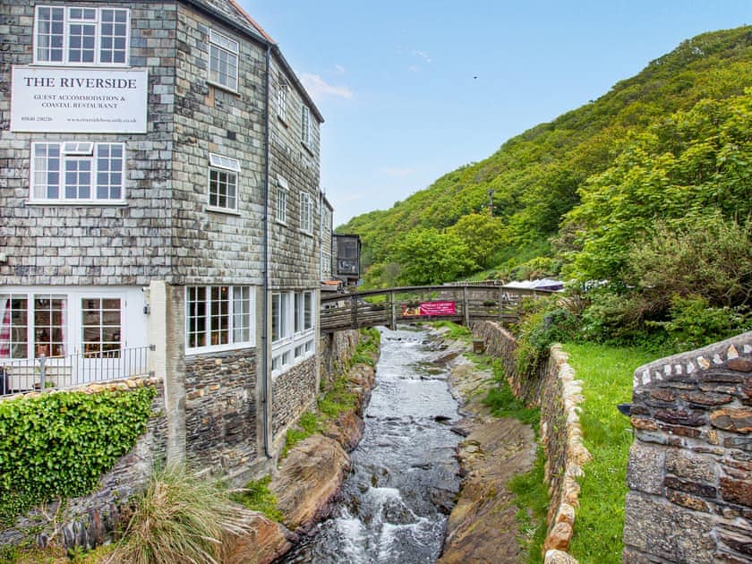 Surrounding area | Lynwood, Boscastle
