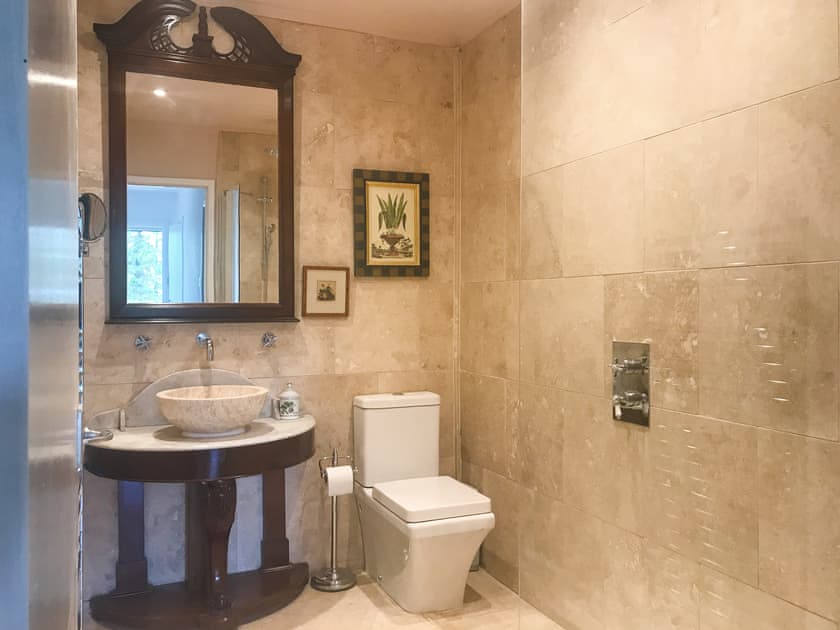 Bathroom | An t’Abhall, Acharacle