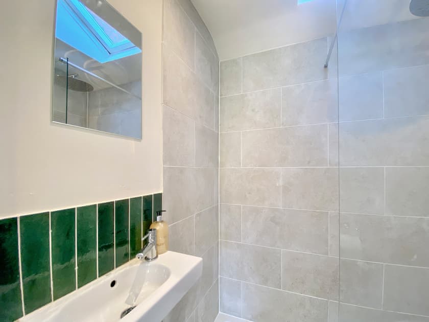 Bathroom | The Granary, Poulshot, near Devizes