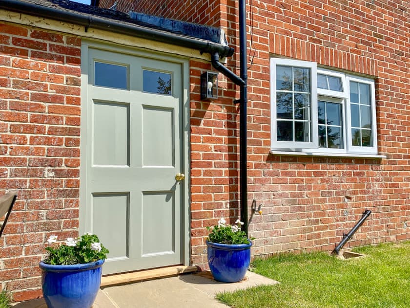 Exterior | The Granary, Poulshot, near Devizes