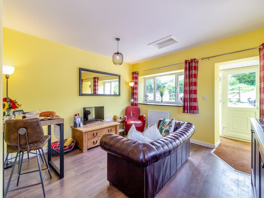 Open plan living space | Hoglet Cottage, Ammanford