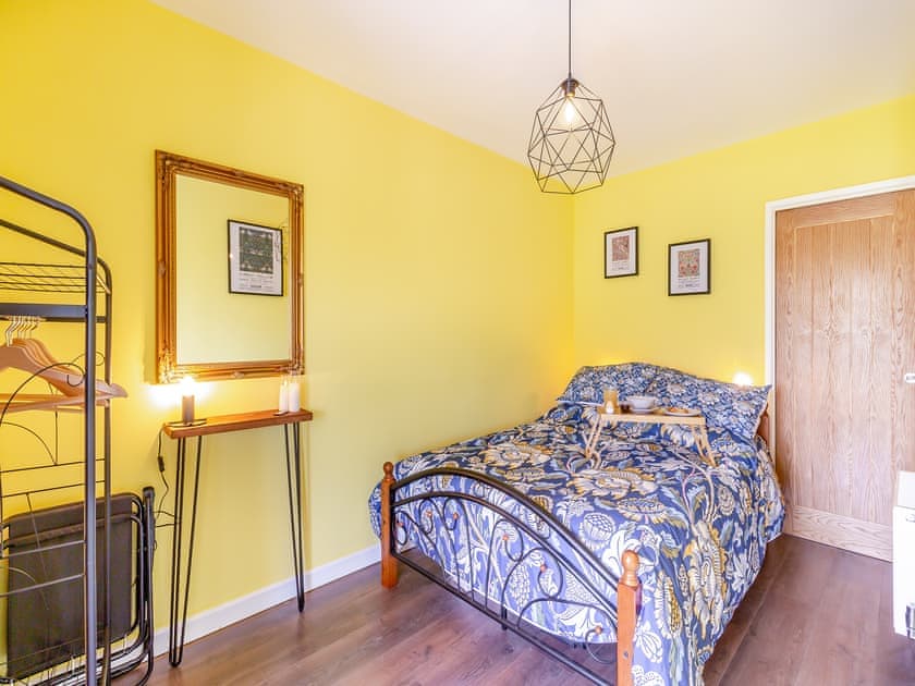 Double bedroom | Hoglet Cottage, Ammanford