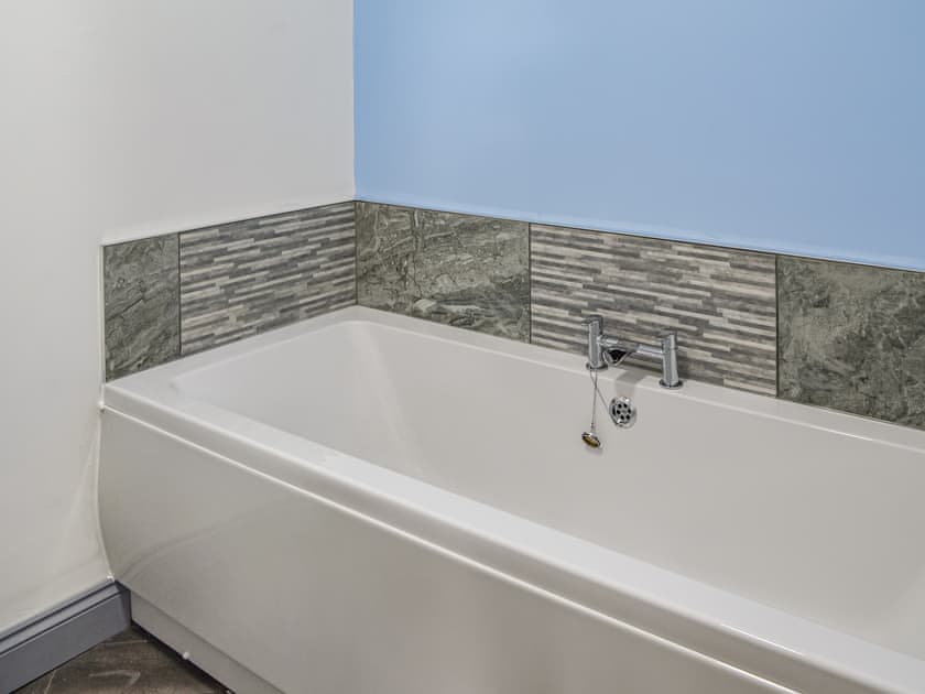 Bathroom | Emmotland Retreat - Emmotland Holidays, Driffield