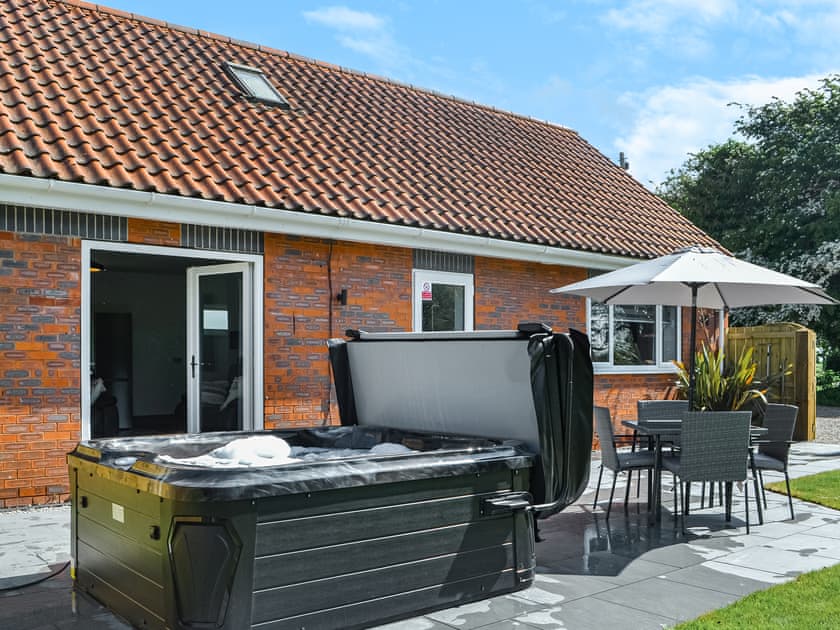 Exterior | Emmotland Retreat - Emmotland Holidays, Driffield