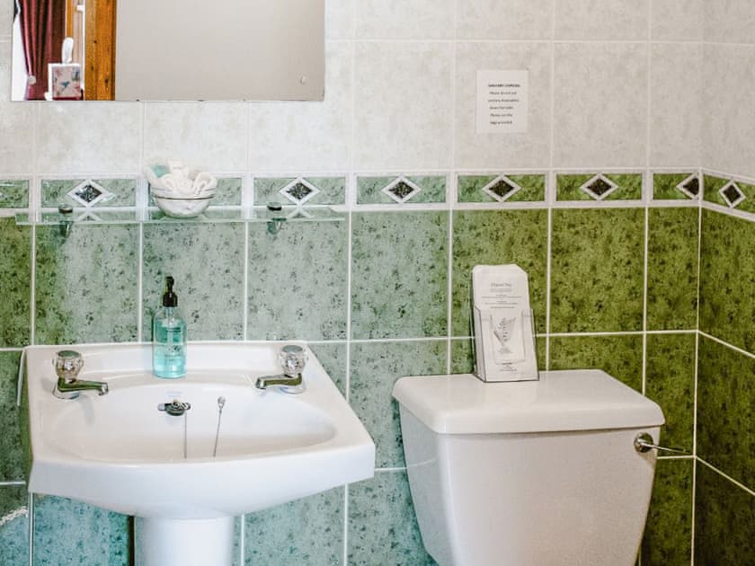 Bathroom | Bondcroft Farm Cottage, Eastby, near Skipton