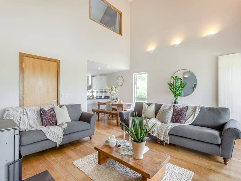 Open plan living space | Cuckoos Nest, Somerford Keynes, near Cirencester