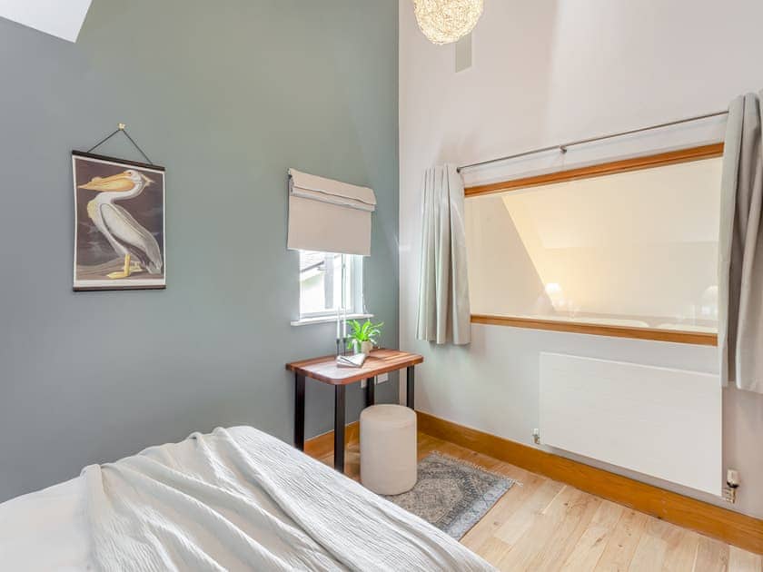 Double bedroom | Cuckoos Nest, Somerford Keynes, near Cirencester