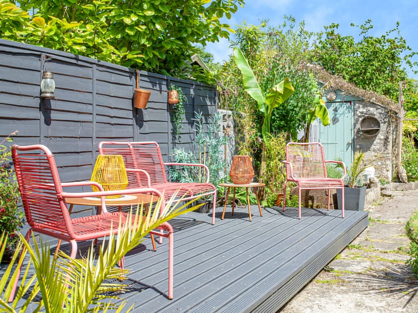 Sitting-out-area | Fern House, Redruth, near Portreath