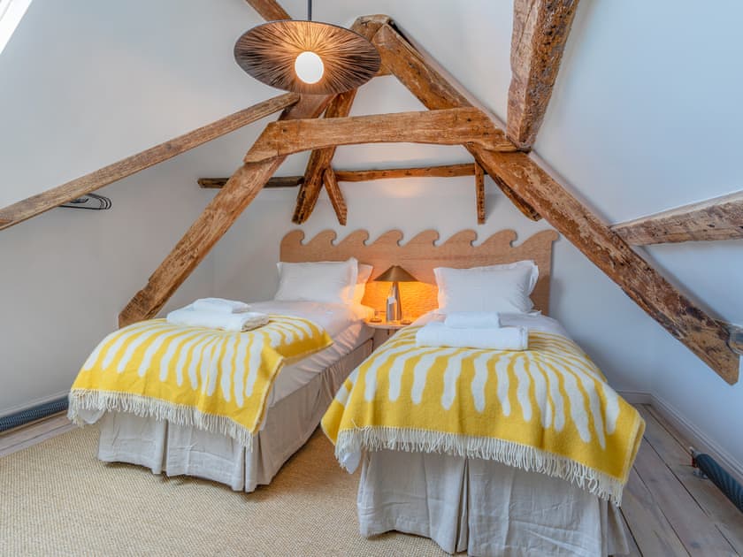 Twin bedroom | ARC Padstow, Saint Issey