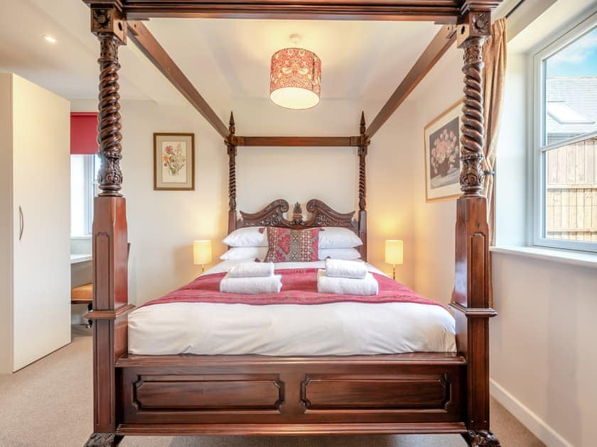 Master bedroom | The Farmhouse - Bedborough Farm, Wimborne