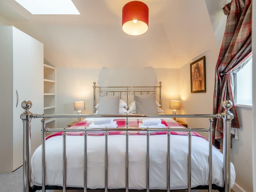 Double bedroom | The Farmhouse - Bedborough Farm, Wimborne