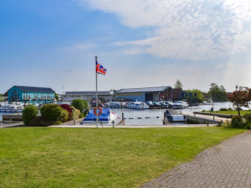 Surrounding area | Lily’s Cottage, Wroxham