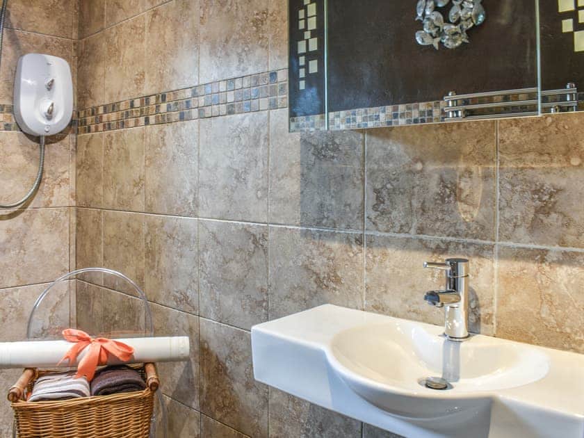 Bathroom | Stoney End Cottage, Worton, near Leyburn