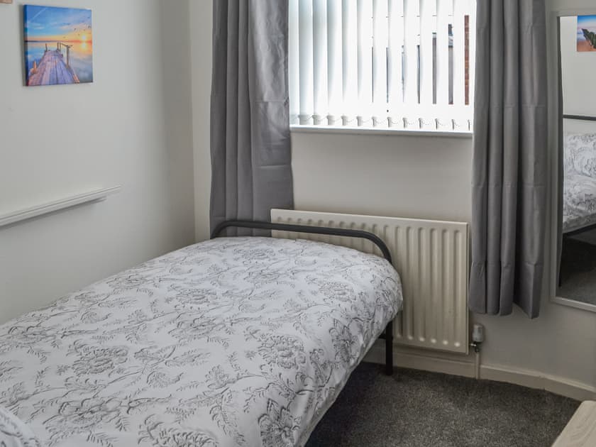 Single bedroom | Jackson Apartment, North Shields near Tynemouth