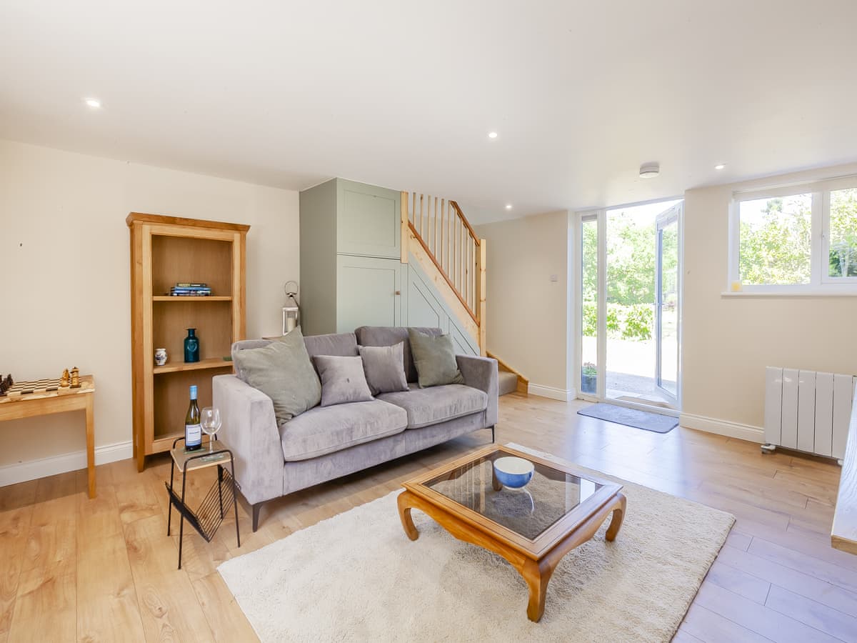 South Wood Lodge - Holiday Lodge in Southern England - Image 3