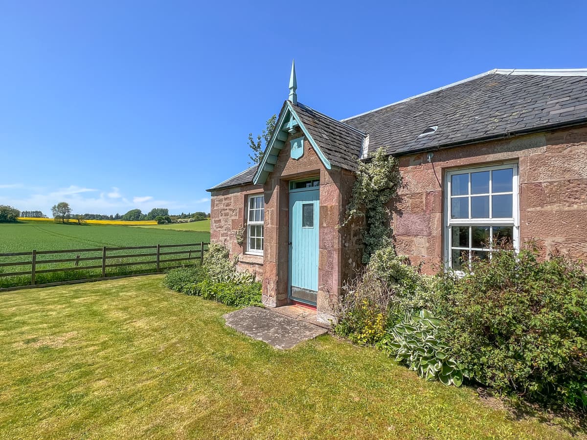 Strathisla Farm Cottages- Osprey Cottage