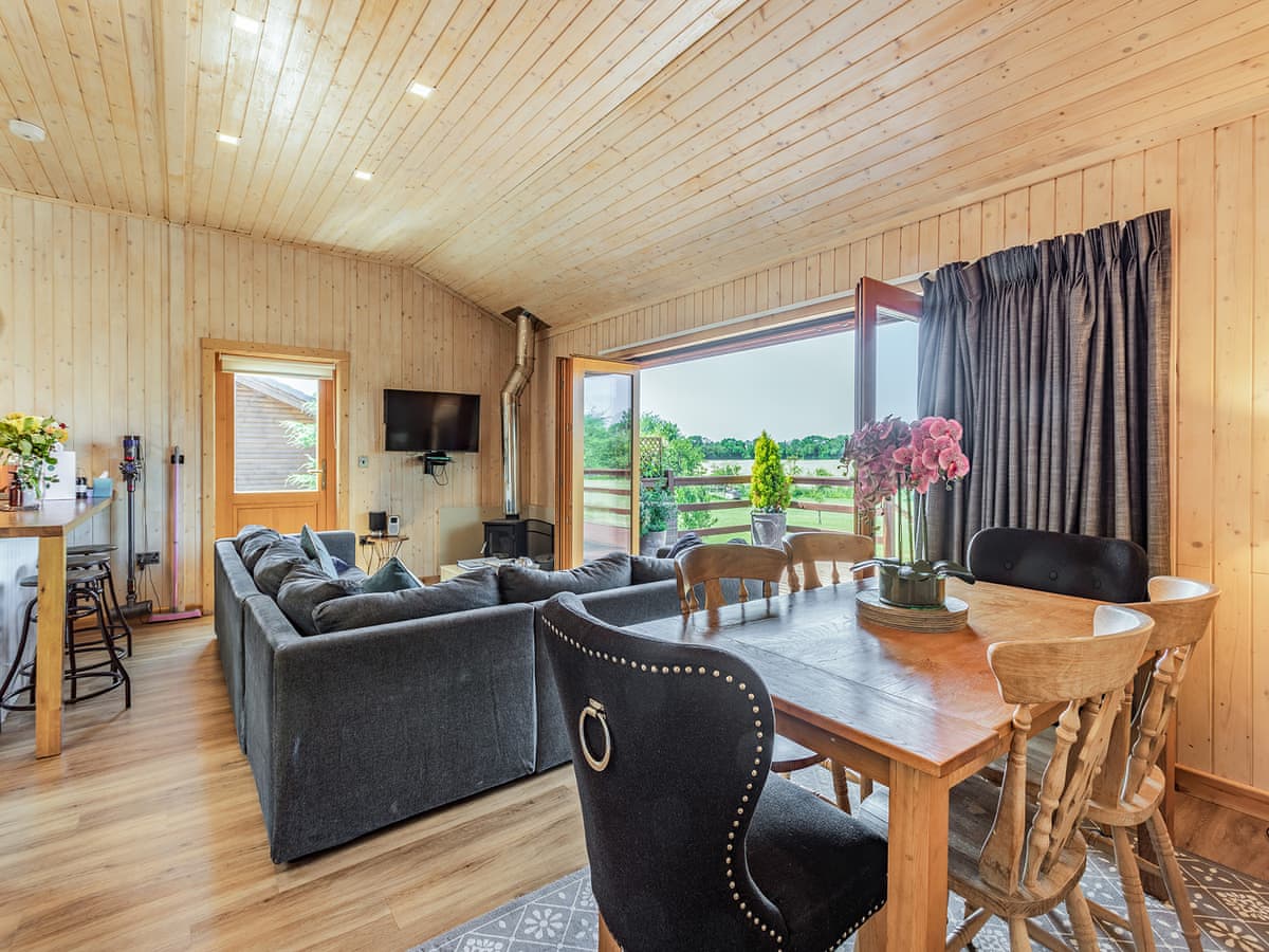 Jasmine Lodge - Holiday lodge in East Anglia - Image 5