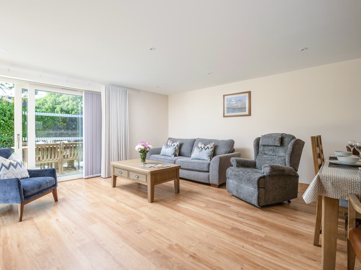 Emsdorf Lodge - Holiday lodge in Central Scotland - Image 2