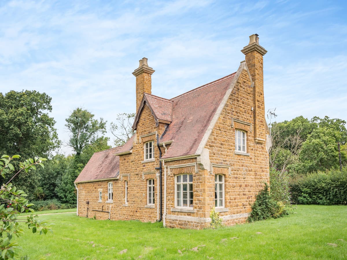 Lodge Cottage - Holiday Lodge in Central England - Image 1