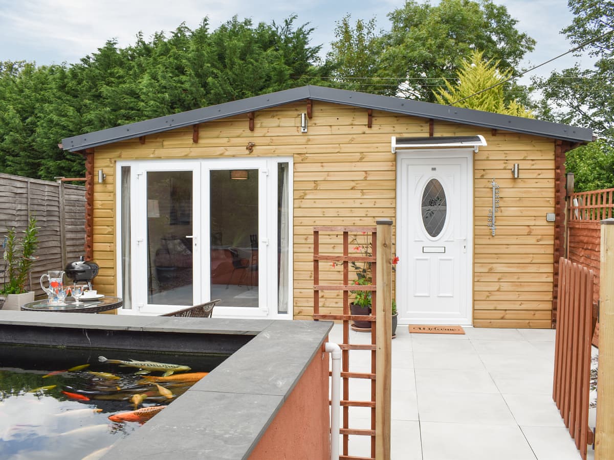 The Firs Lodge - Holiday lodge in South West England - Image 1
