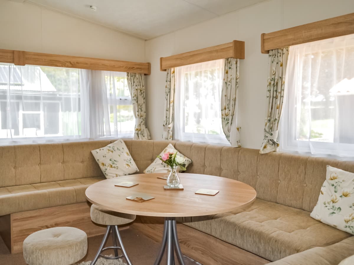 Hill Crest Lodges - Hillcrest Caravan - Holiday lodge in Central England - Image 4