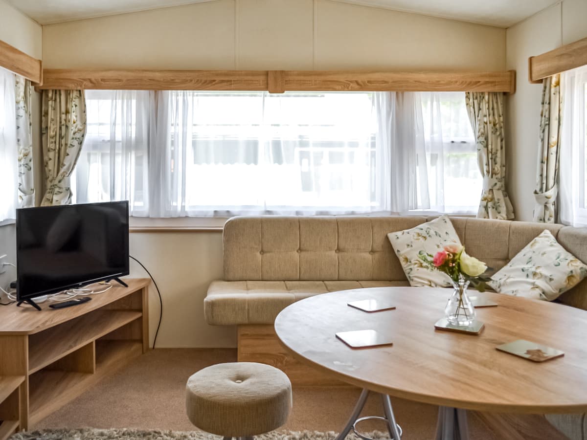 Hill Crest Lodges - Hillcrest Caravan - Holiday lodge in Central England - Image 5