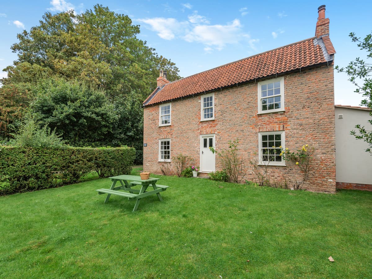 Mossop Farm Cottages - Peaceful Farmhouse