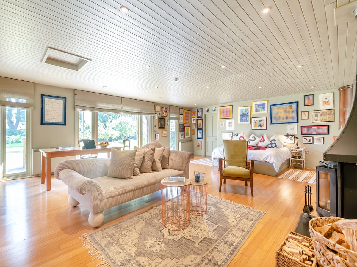 Lymington Lodge - Holiday Lodge in Southern England - Image 2