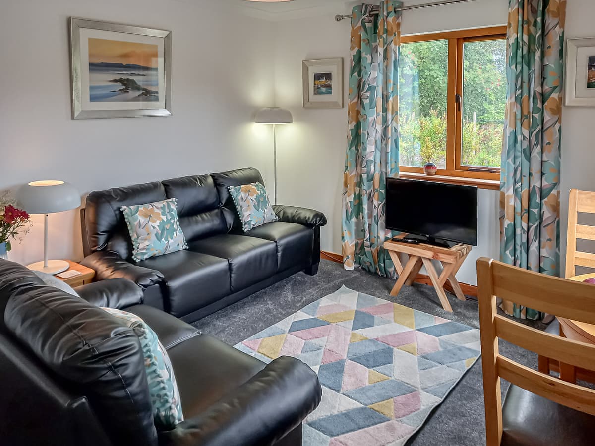 Seangan Lodges & Beech House - Birch Lodge - Image 2
