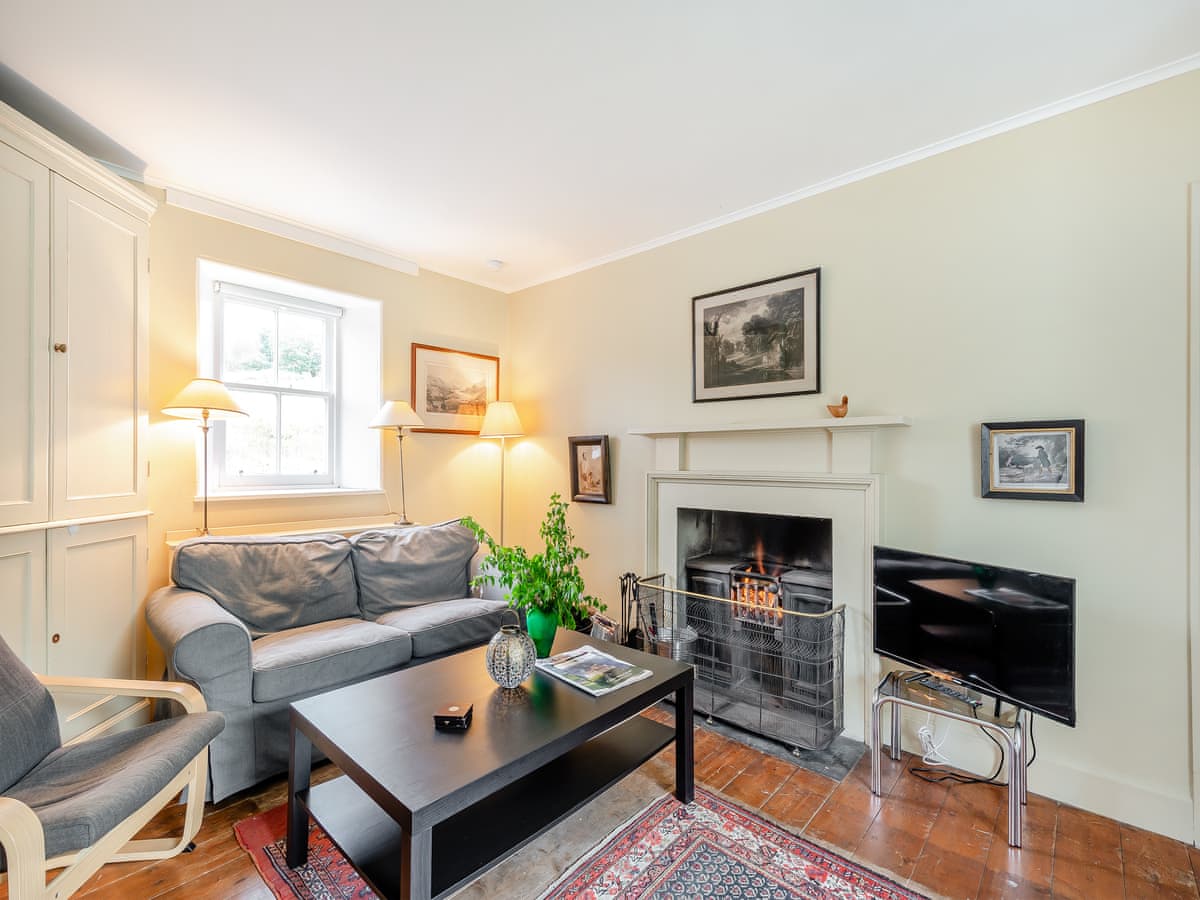 Inverglen Farm holiday cottage near Loch Lomond and the Trossachs