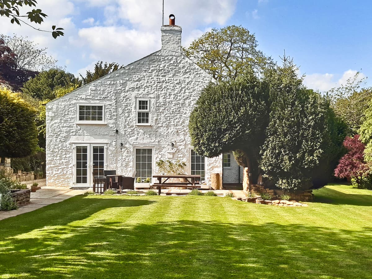 Self-catering cottages in Chesterfield