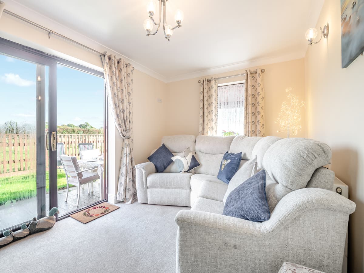 Self-catering cottages in Burley