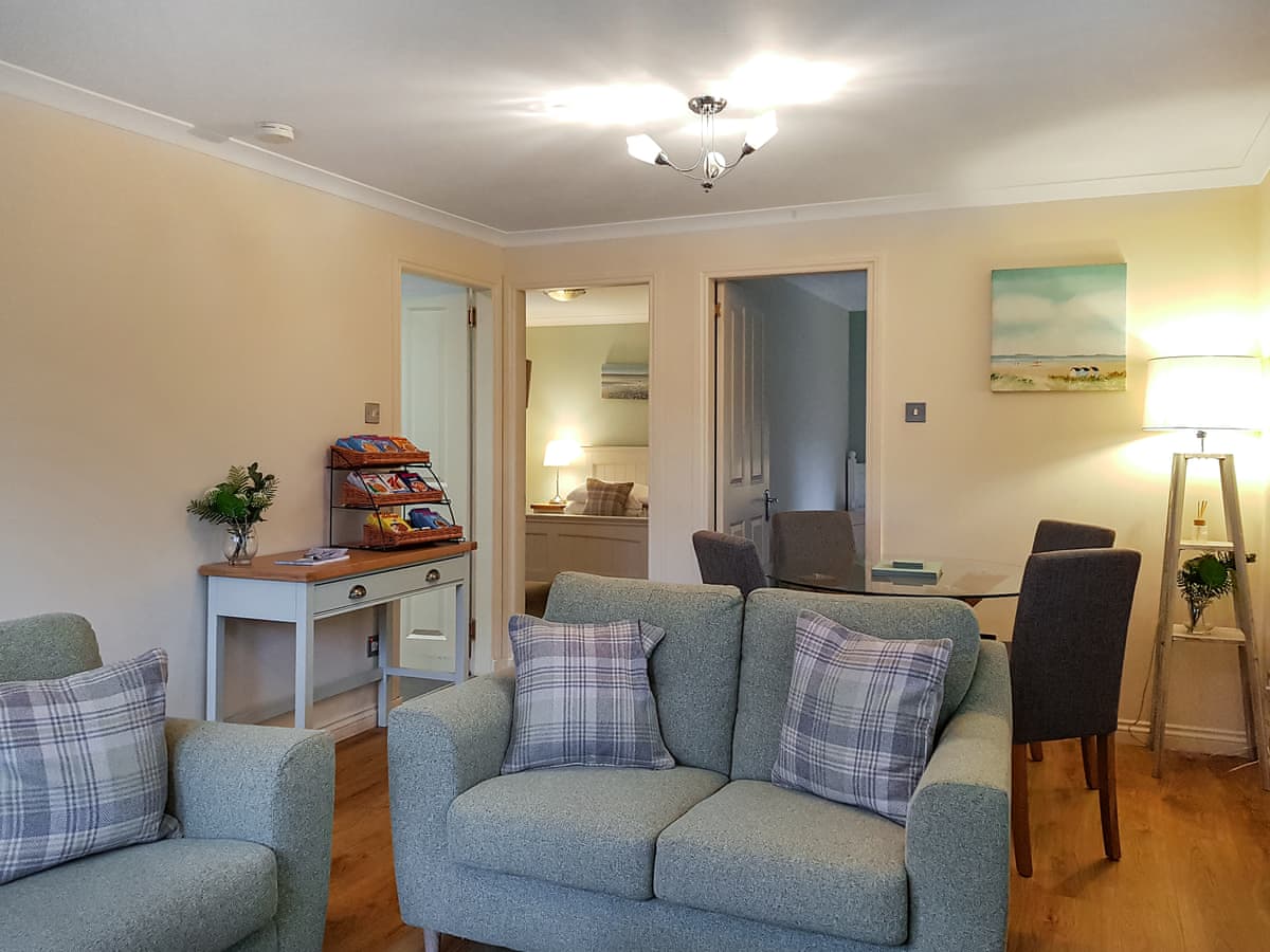 Loch Lomond Sanctuary Lodges - Leven Lodge 2 - Holiday Lodge in Central Scotland - Image 3
