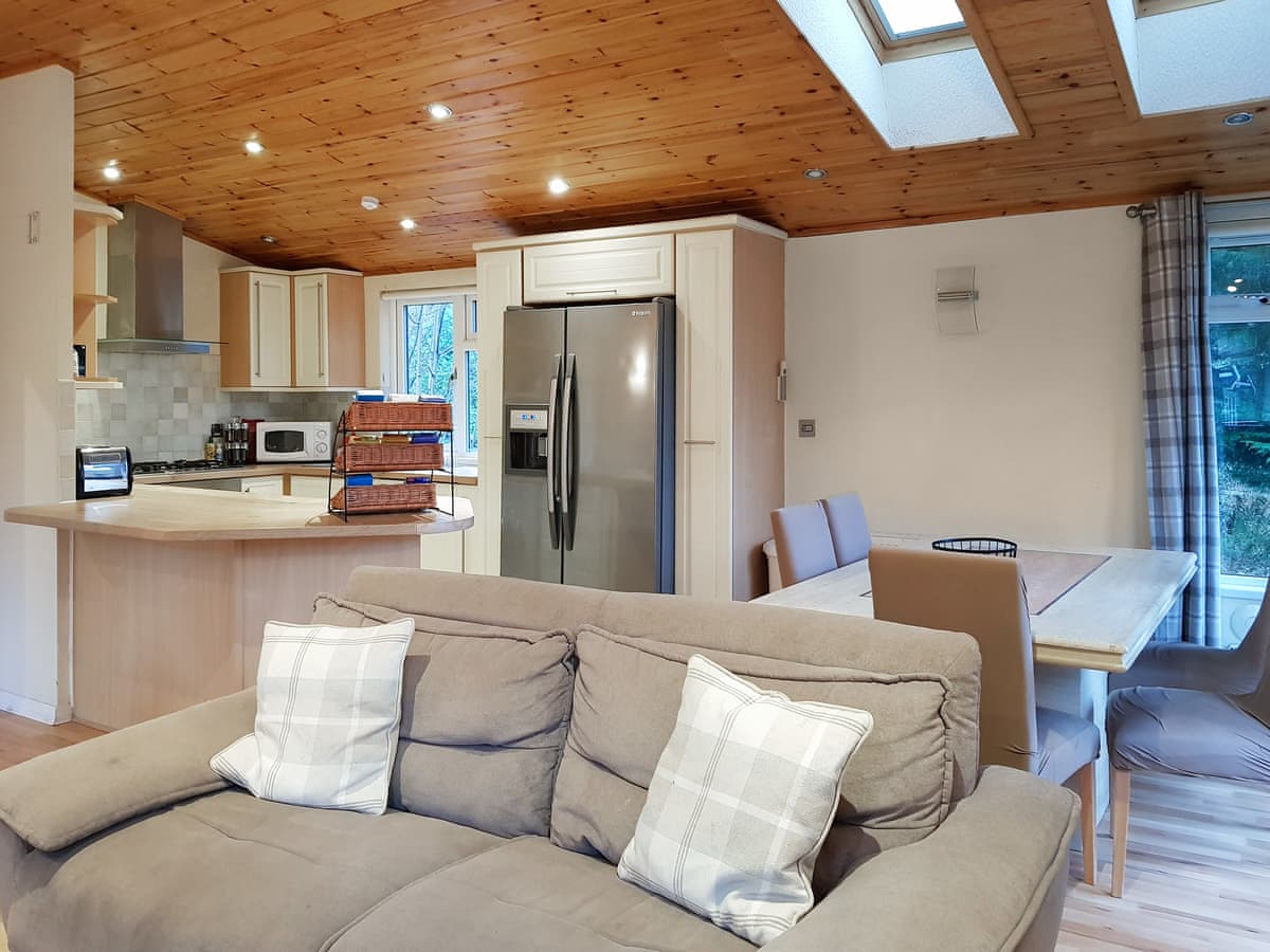 Loch Lomond Sanctuary Lodges - Kingfisher Lodge - Holiday lodge in Central Scotland - Image 2