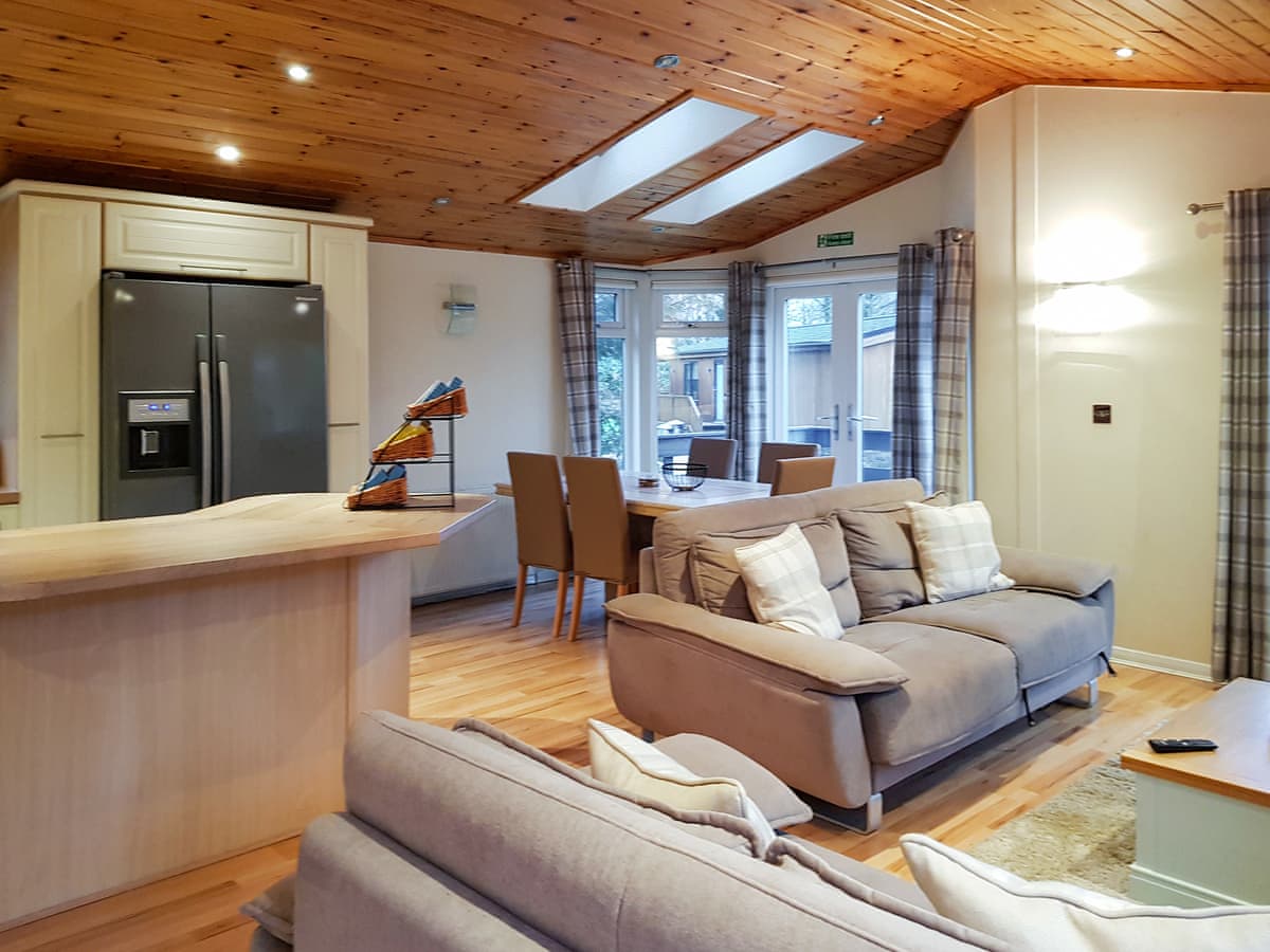 Loch Lomond Sanctuary Lodges - Kingfisher Lodge - Holiday lodge in Central Scotland - Image 4