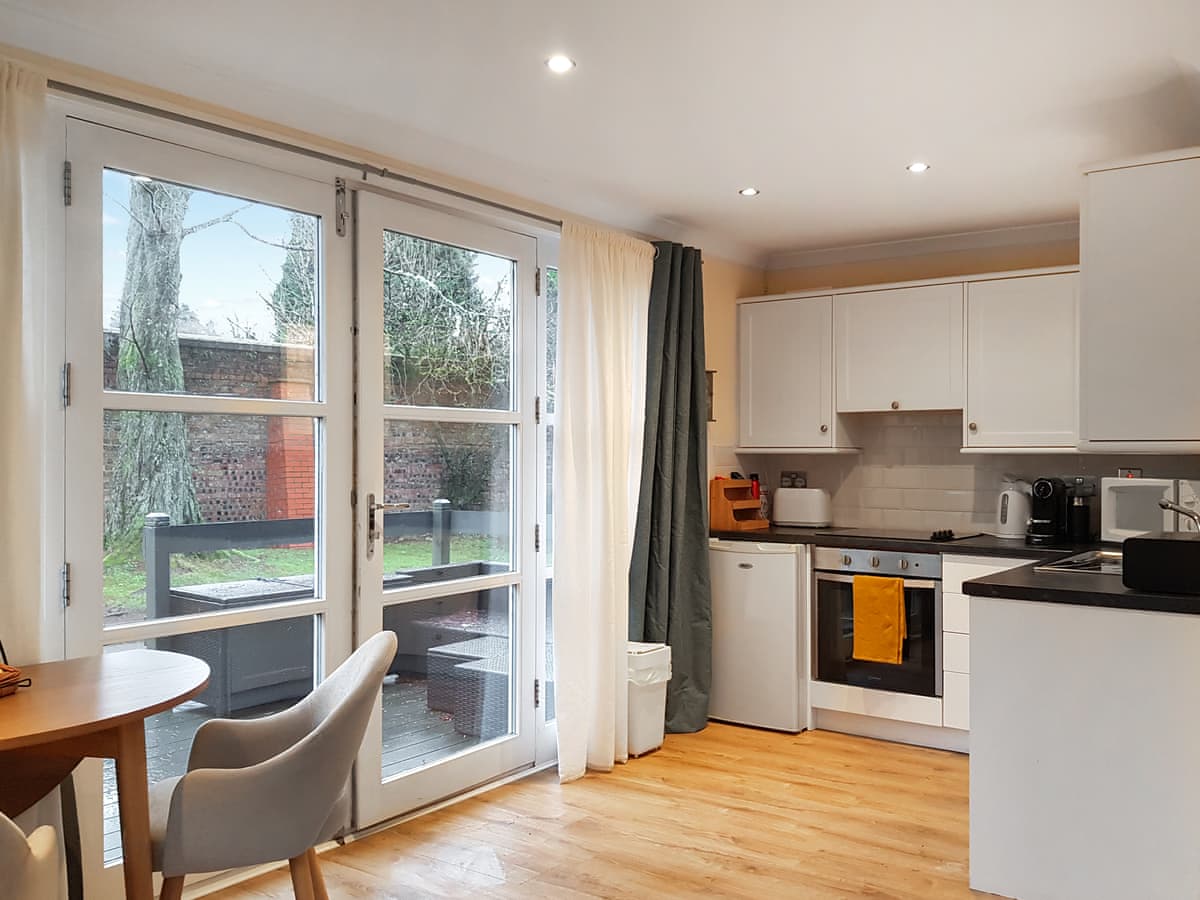 Loch Lomond Sanctuary Lodges - Leven Lodge 1 - Holiday Lodge in Central Scotland - Image 3