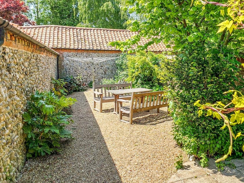 Garden and grounds | Hunt Cottage, Sharrington, near Holt