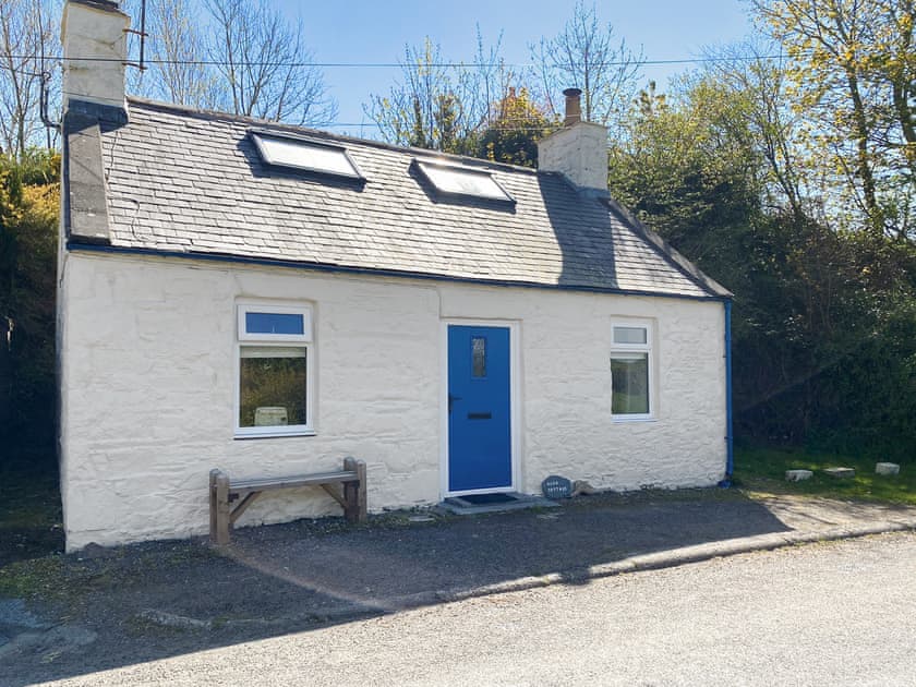 Exterior | Alma Cottage, Borgue, near Kirkcudbright
