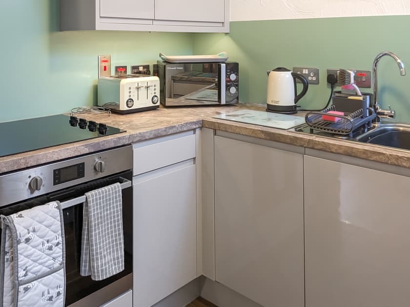 Kitchen | Corner Cottage - Brackenthwaite Holidays, Arnside and Silverdale
