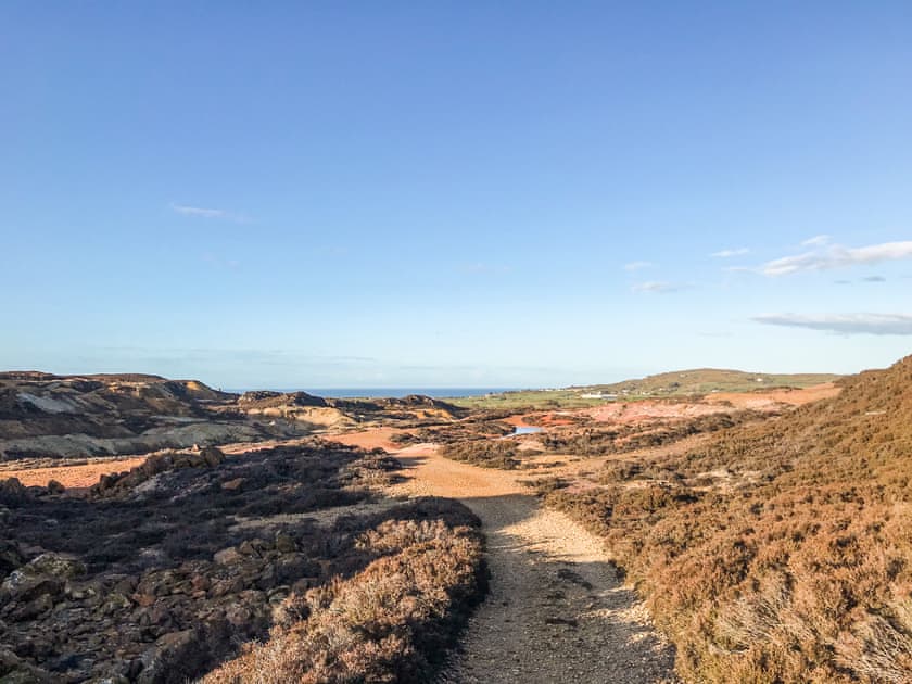 Parys Mountain | Ty Bobbet, Penysarn