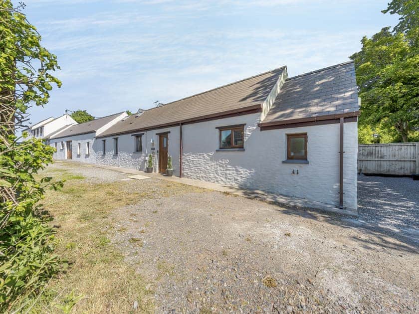 Exterior | Hunters Lodge - Mellaston Cottages, Hundleton, near Pembroke