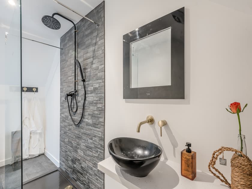 En-suite | Justaura Retreat, Branston, near Lincoln