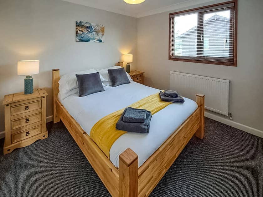 Double bedroom | River Breeze - Norfolk Holiday Lodges, Brundall