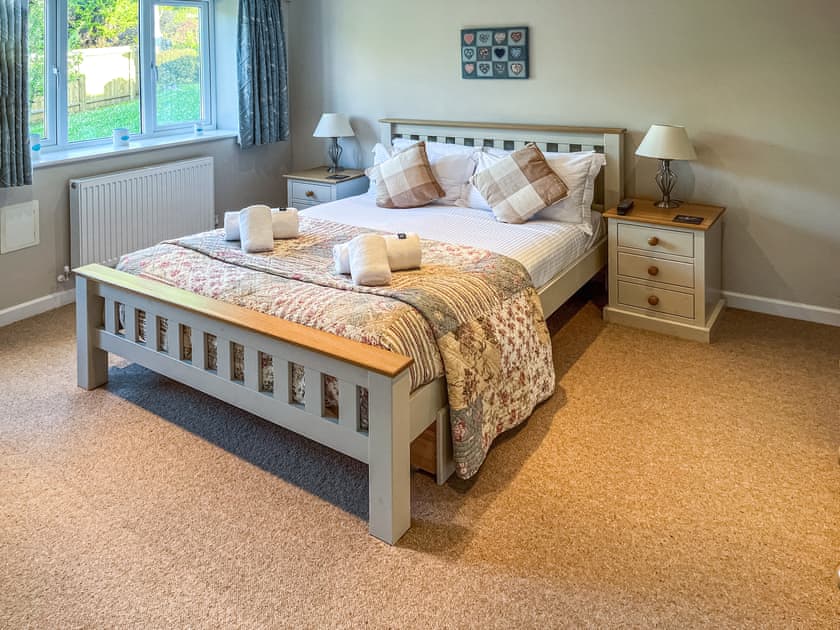 Double bedroom | Llamedos, Bideford
