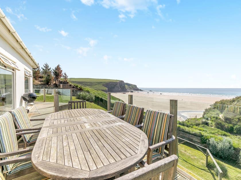 Sitting-out-area | Templeton, Mawgan Porth